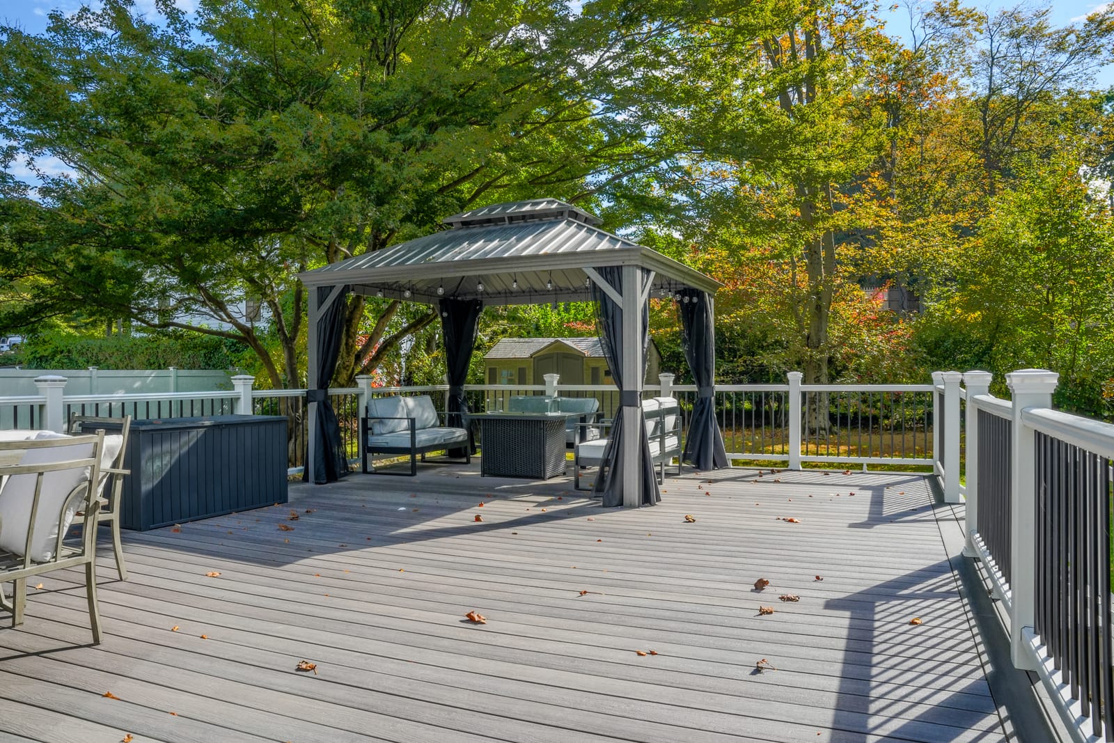 Large composite deck with room for outdoor living